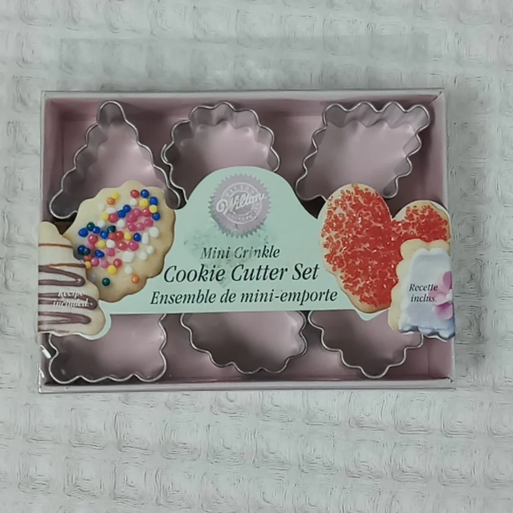 Lot of 4 Items 3 Wilton 1 Schar. Gluten-Free Cookie Stamp Mini Cookie Cutters